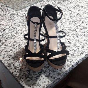 Black wedges